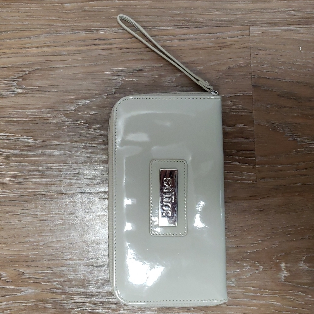 SOTHYS Paris Wristlet Wallet Lightweight Contemporary French Luxury Neutral
